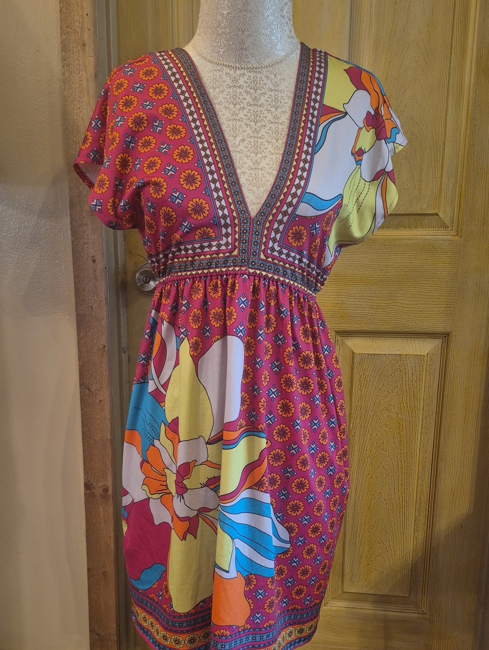 Flying Tomato Small Boho Style Pllullover Dress Midi Vibrant Plunge Neckline